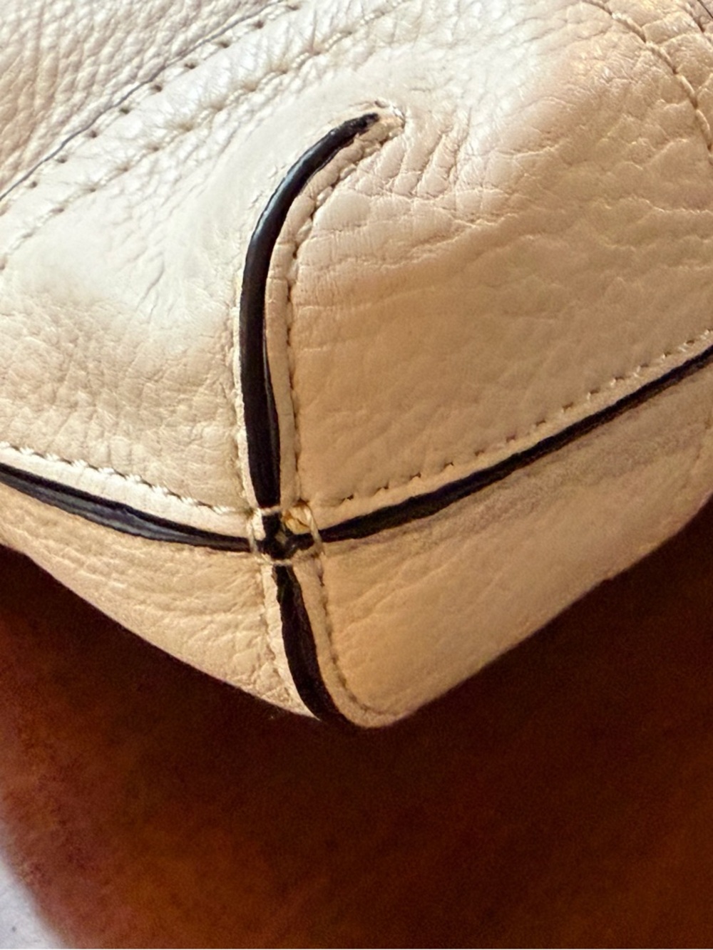 Michael Kors Pebbled Leather Crossbody Ivory Cream Gold Zip Shoulder Bag - Picture 7 of 12